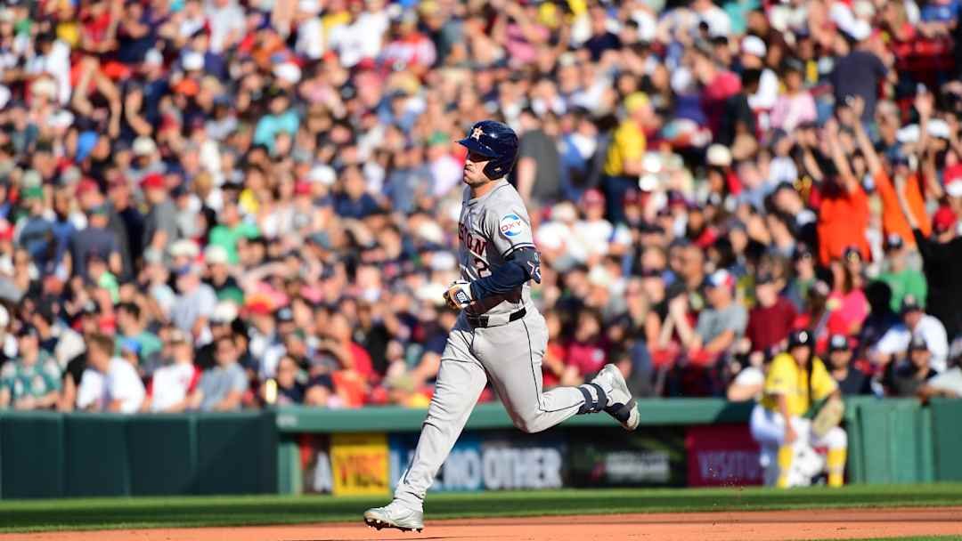 Red Sox Predicted to Land All-Star Righty Slugger on 6-Year, $165 Million Deal