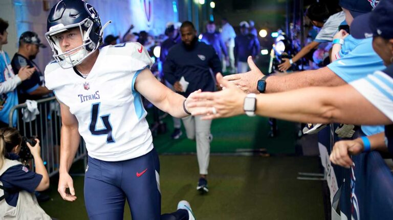 Dolphins-punter-Ryan-Stonehouse