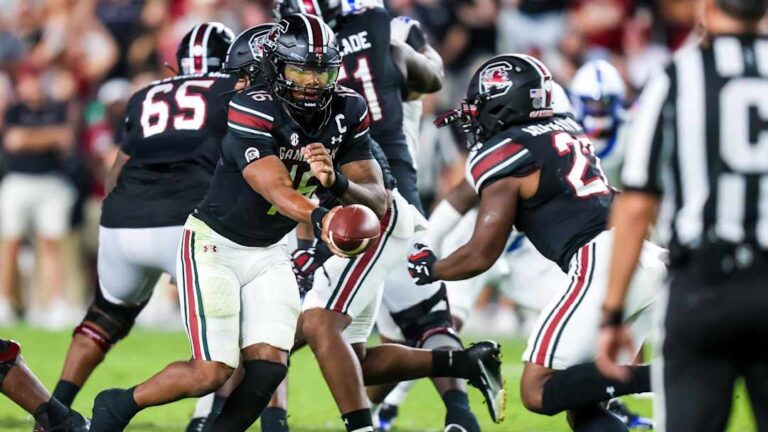 images_ImagnImages_mmsport_gamecock_digest_01k6k1vhr3sd4bqq47k1